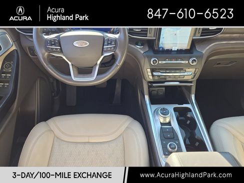 Used 2020 Ford Explorer Platinum w/ Premium Technology Package AWD/4WD image 2