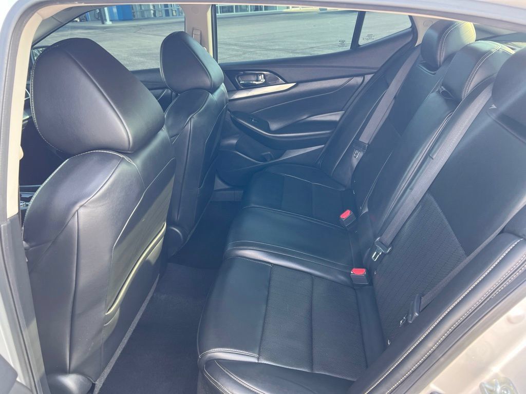 Used 2020 Nissan Maxima 3.5 SV w/ Floor Mat Group FWD image 19