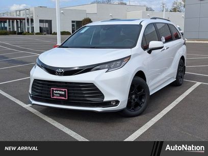 New 2026 Toyota Sienna XLE Woodland Edition