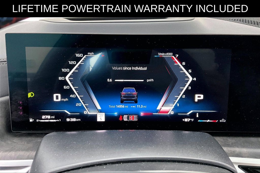 Used 2025 BMW X7 M60i AWD/4WD image 27