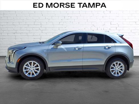 Used 2023 Cadillac XT4 Luxury w/ Cold Weather Package FWD image 2