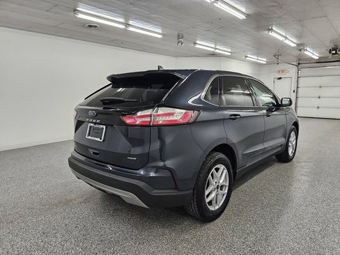 Used 2024 Ford Edge SEL w/ Convenience Package AWD/4WD image 4