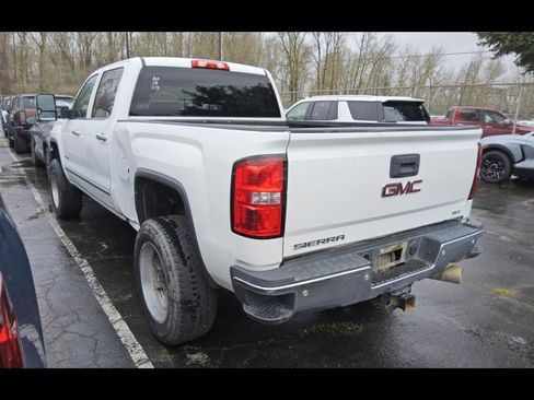 Used 2019 GMC Sierra 2500 SLT w/ Duramax Plus Package AWD/4WD image 7