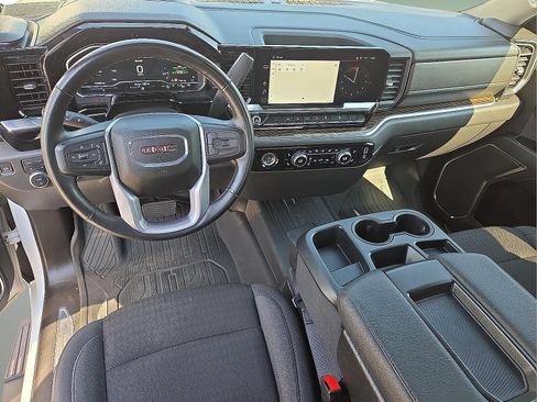 Used 2024 GMC Sierra 1500 Elevation AWD/4WD image 6