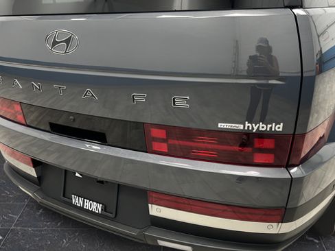 Used 2025 Hyundai Santa Fe Limited AWD/4WD image 40