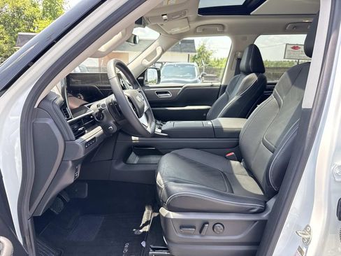 Certified 2025 INFINITI QX80 Luxe AWD/4WD image 15