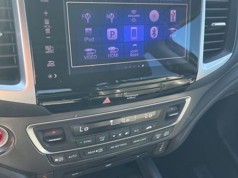 Used 2017 Honda Pilot EX-L image 11