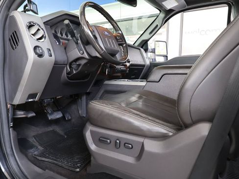 Used 2012 Ford F450 Lariat w/ Lariat Ultimate Pkg AWD/4WD image 38