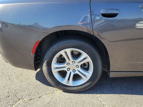 Used 2023 Dodge Charger SXT image 7
