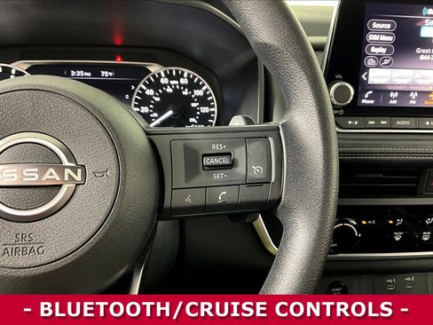 Used 2024 Nissan Rogue S image 12