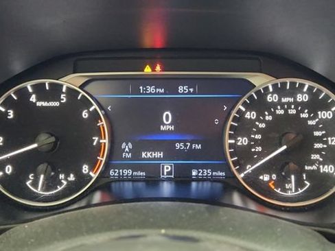 Used 2024 Nissan Altima 2.5 SV FWD image 13