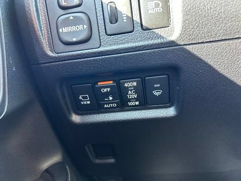 Used 2023 Toyota 4Runner Limited AWD/4WD image 23