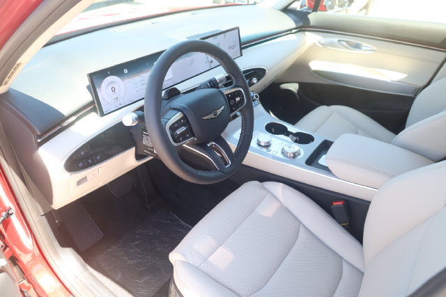 New 2026 Genesis GV70 2.5T Select AWD/4WD image 9
