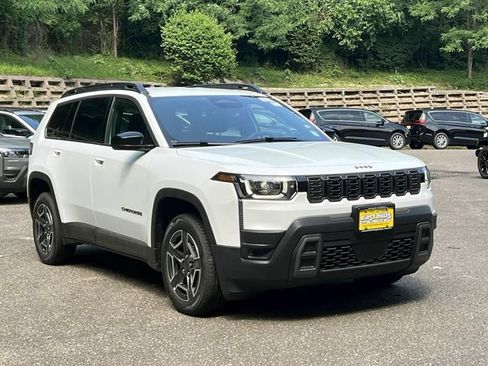 New 2026 Jeep Cherokee Laredo AWD/4WD image 1