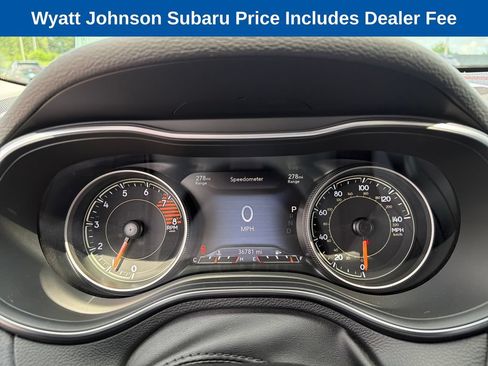 Used 2020 Jeep Cherokee Trailhawk w/ Cold Weather Group AWD/4WD image 23