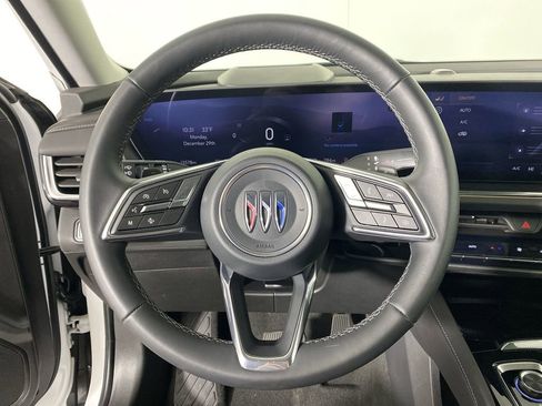 Certified 2025 Buick Envision Preferred image 13