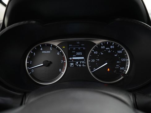 Used 2024 Nissan Versa S w/ Trunk Package FWD image 25