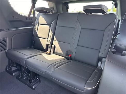 New 2026 GMC Yukon XL Elevation image 23