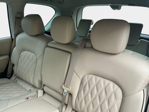 Used 2023 Nissan Armada Platinum w/ Cargo Package AWD/4WD image 14