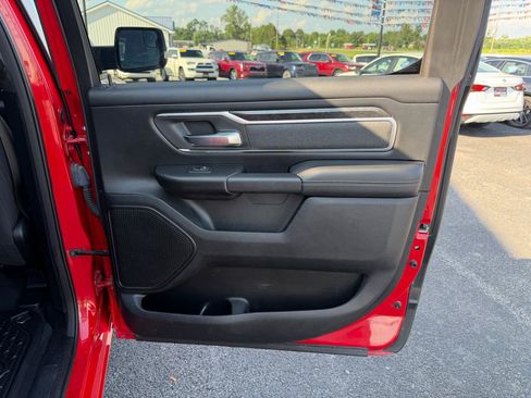 Used 2019 RAM 1500 Big Horn AWD/4WD image 18