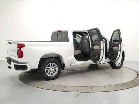 Used 2019 Chevrolet Silverado 1500 LT w/ Texas Edition image 15