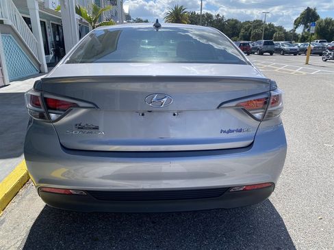Used 2016 Hyundai Sonata SE image 6
