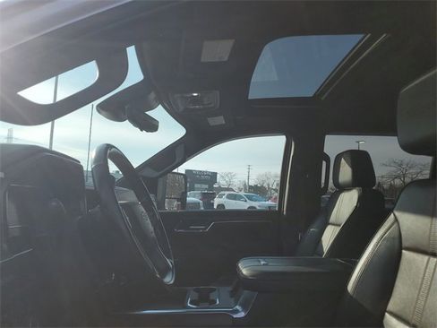 Certified 2024 Chevrolet Silverado 2500 High Country w/ High Country Premium Package image 17