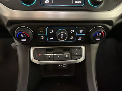 Used 2020 GMC Acadia SLE w/ Driver Convenience Package AWD/4WD image 26