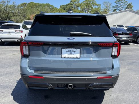 Certified 2026 Ford Explorer ST-Line w/ ST-Line Street Pack RWD image 6