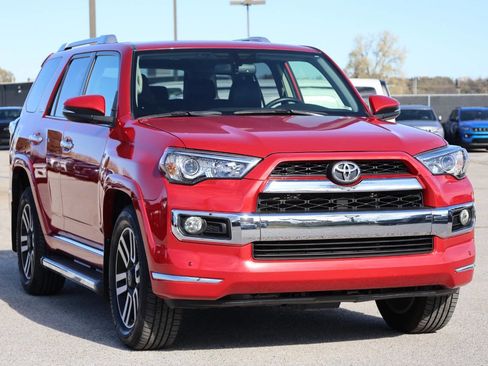Used 2017 Toyota 4Runner Limited image 4