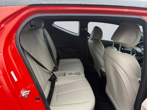 Used 2019 Hyundai Veloster Turbo Ultimate image 16