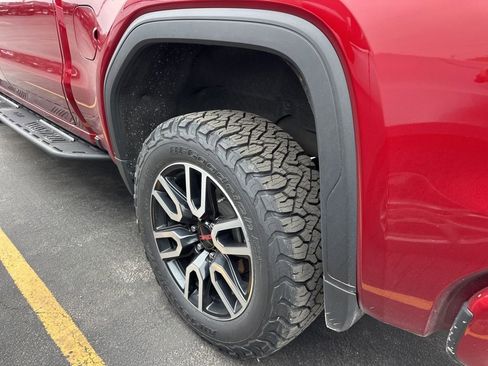 Used 2023 GMC Sierra 1500 AT4 w/ Technology Package image 15