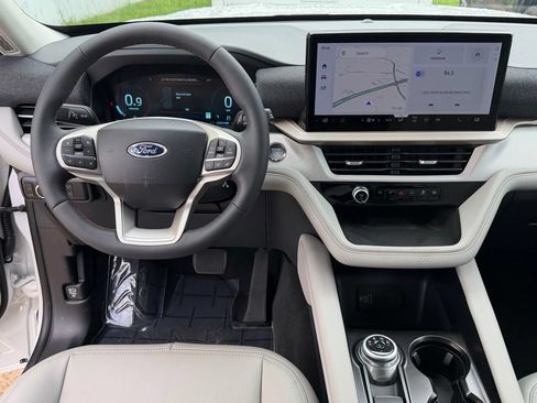 New 2026 Ford Explorer Active w/ Active Comfort Package RWD image 23