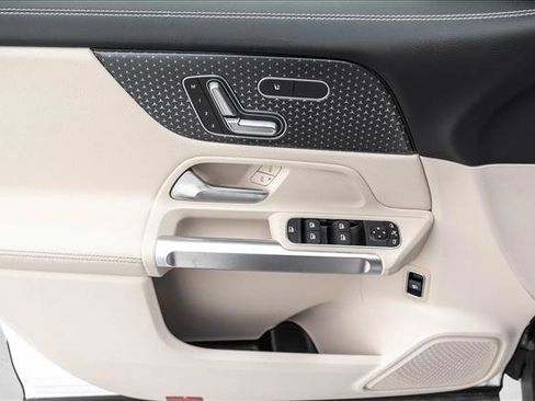 New 2026 Mercedes-Benz GLB 250 4MATIC image 13