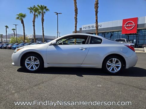 Used 2011 Nissan Altima 2.5 S w/ Convenience Pkg FWD image 3