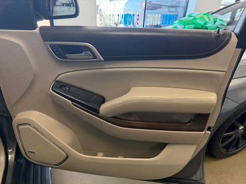 Used 2018 GMC Yukon XL Denali AWD/4WD image 38