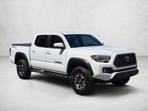 Used 2022 Toyota Tacoma TRD Off-Road w/ Technology Package RWD image 3