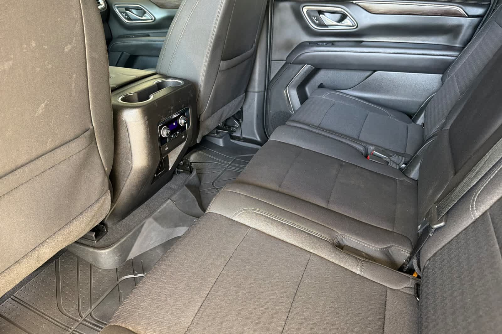 Used 2023 Chevrolet Suburban LS w/ Max Trailering Package AWD/4WD image 4