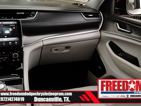 Used 2021 Jeep Grand Cherokee L Overland image 36