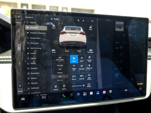 Used 2024 Tesla Model X Plaid AWD/4WD image 34