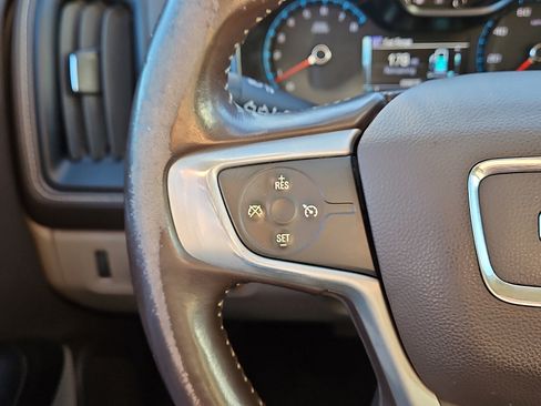 Used 2018 GMC Canyon SLT w/ Trailering Package image 17