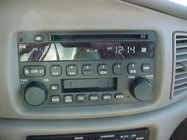 Used 2004 Buick Century Custom FWD image 25