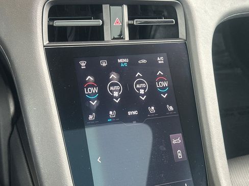 Used 2023 Porsche Taycan w/ Premium Package image 19