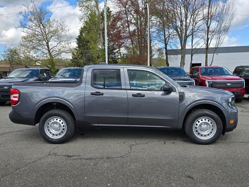 New 2026 Ford Maverick XL image 4