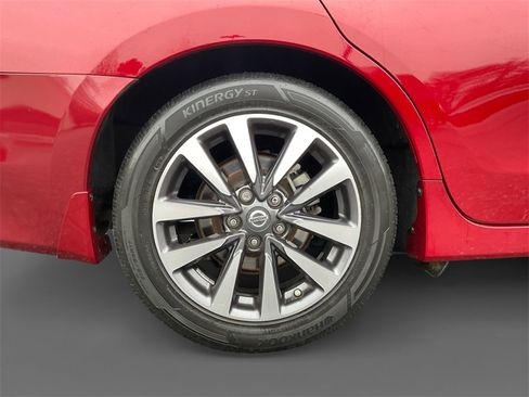 Used 2017 Nissan Altima 2.5 SV w/ Convenience Package image 15