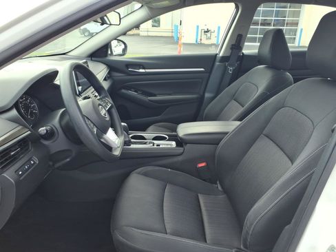 Used 2023 Nissan Altima 2.5 SV AWD/4WD image 24