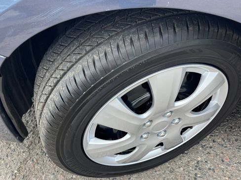 Used 2017 Subaru Legacy 2.5i Premium AWD/4WD image 22