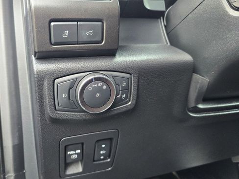 Used 2019 Ford Expedition Max Limited image 28