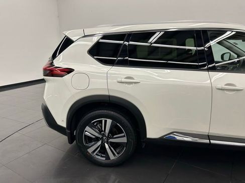 Certified 2023 Nissan Rogue Platinum w/ Platinum Premium Package image 16