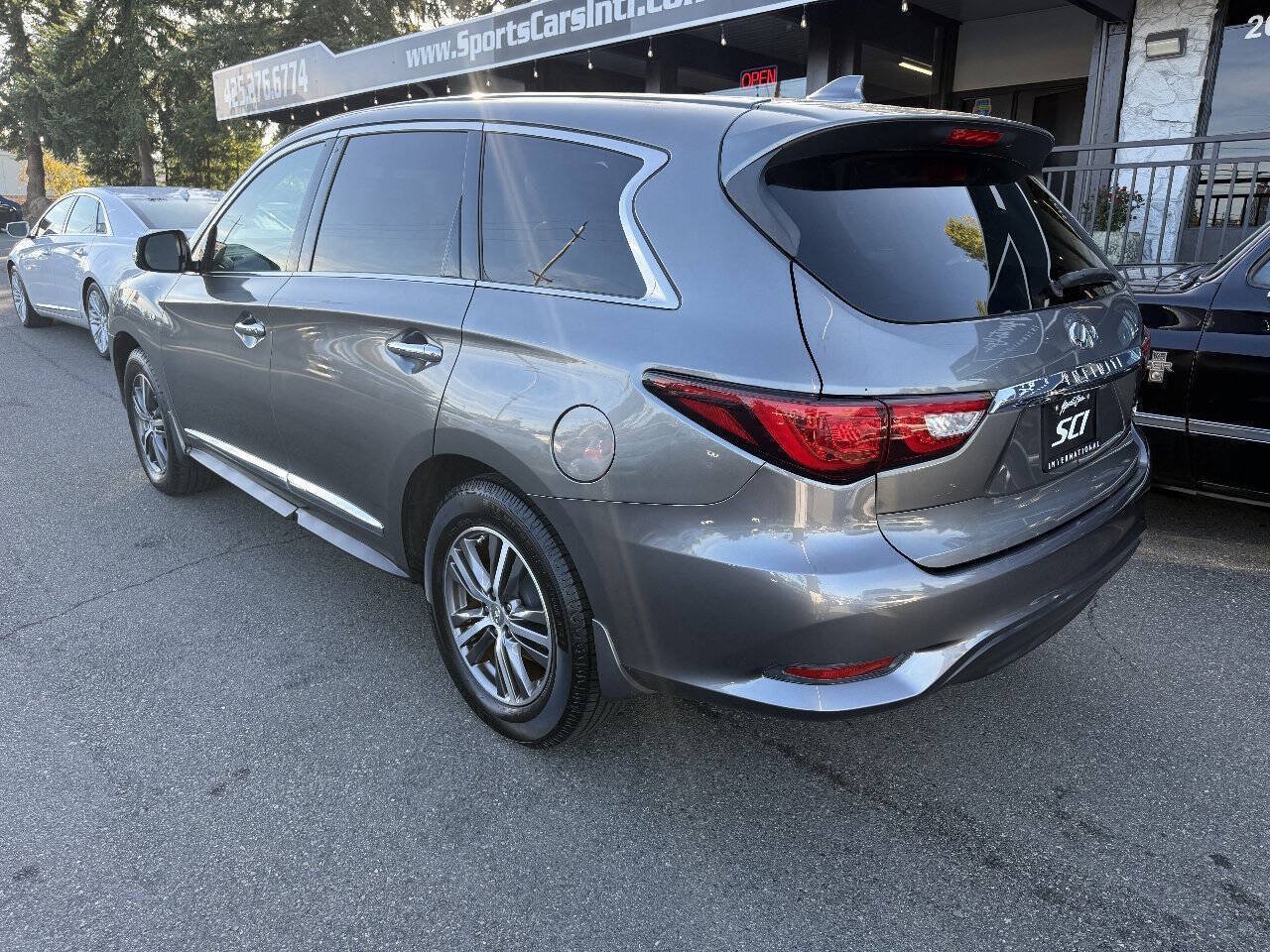 Used 2018 INFINITI QX60 FWD image 8